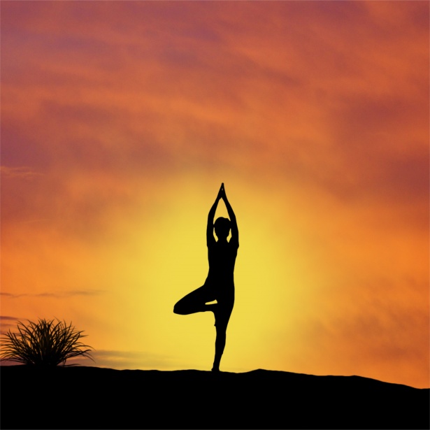 atardecer-yoga.jpg